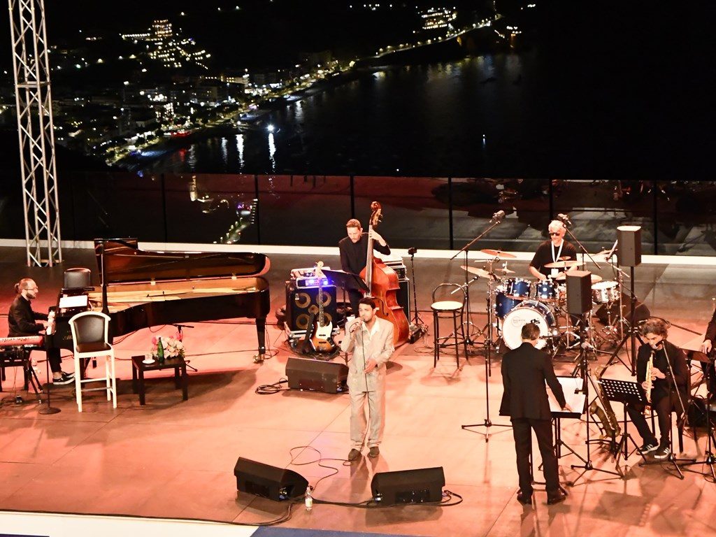 Walter Ricci e SJO sul palco del festival 1024x768