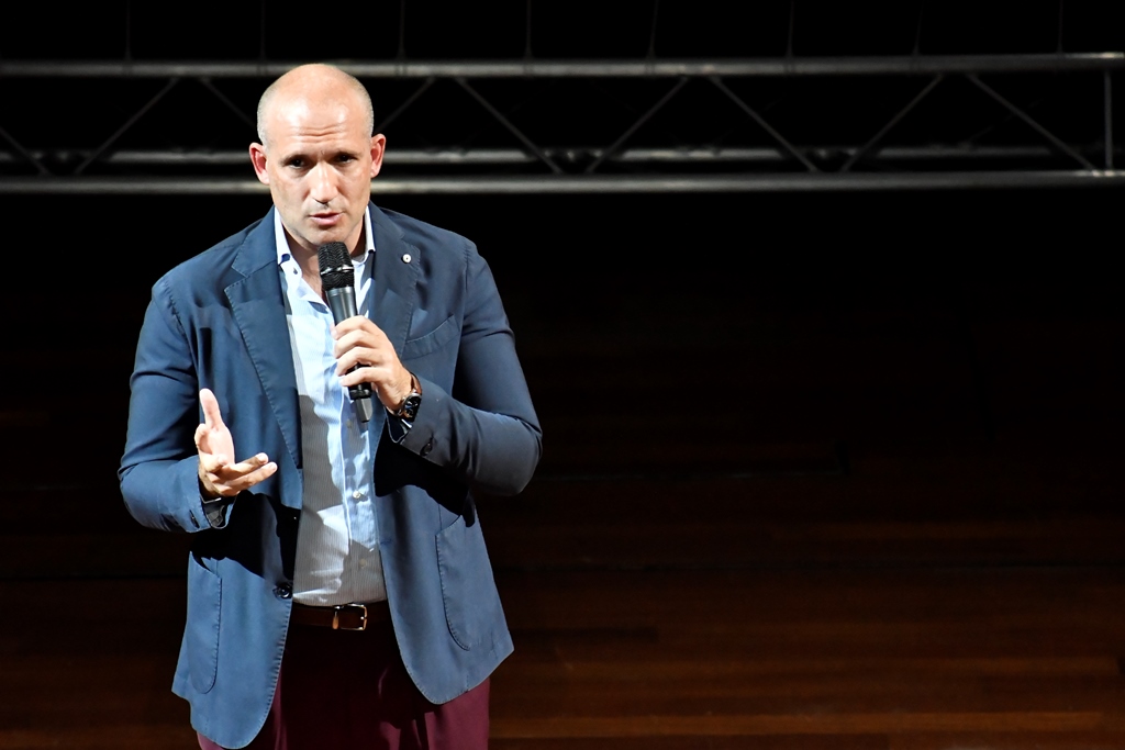 06 15 – Edoardo Savarese